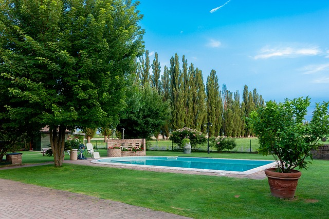 You are currently viewing Comment integrer une piscine dans votre jardin ?